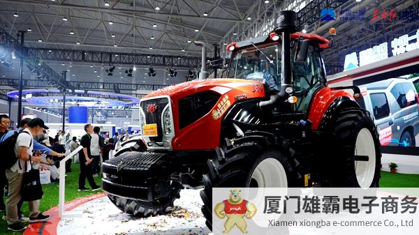 东方红HB2204混合动力拖拉机商品化上市