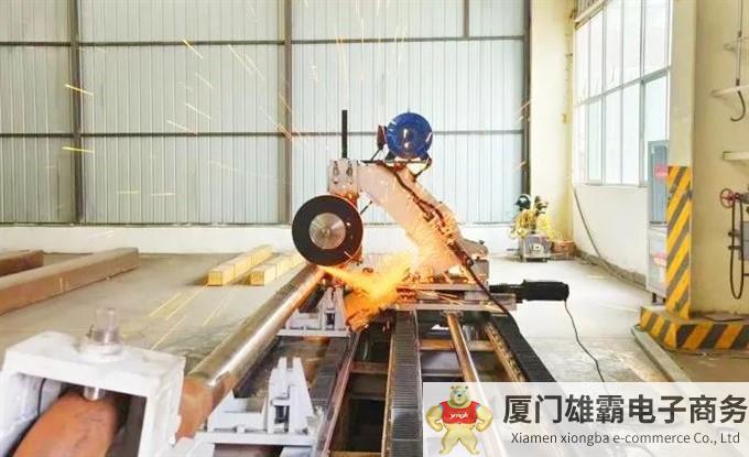 兰石铸锻公司完成全自动石油吊环打磨抛光一体机制造